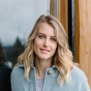 Portrait photo of Celeste Pomerantz