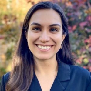 Portrait photo of Sara Nawaz