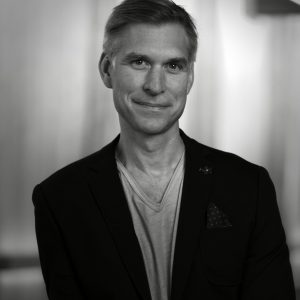 Derek Gladwin